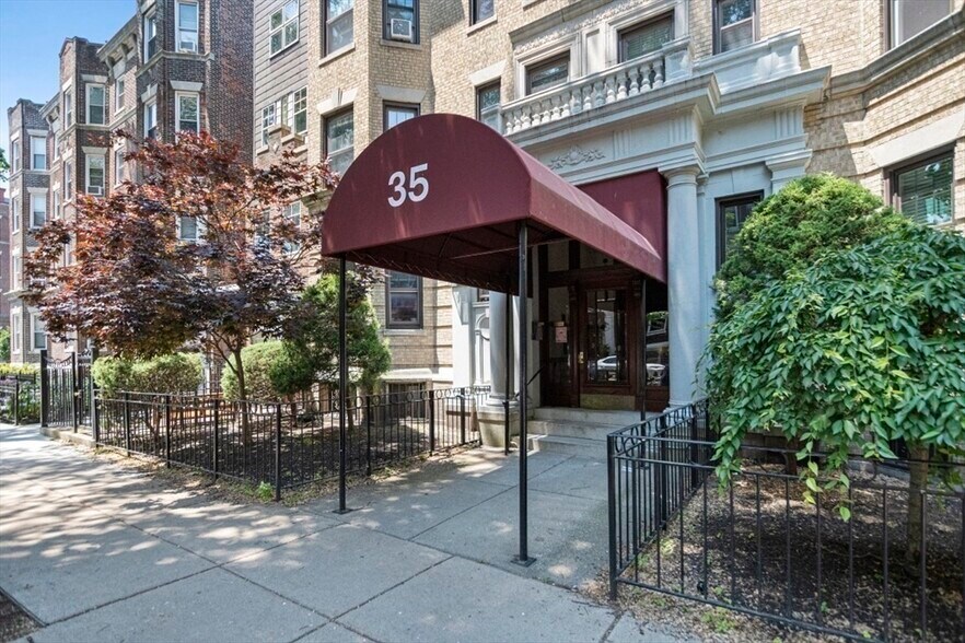 Primary Photo - 35 Queensberry St