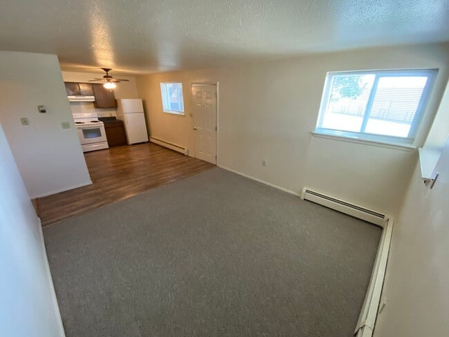 Building Photo - Downstairs Two Bedroom Apt in Bayfield