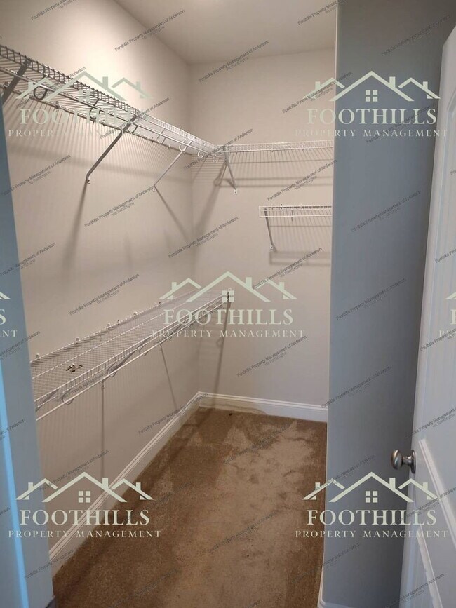 Building Photo - 155 Norfolk Cir