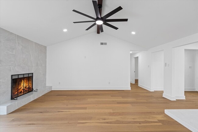 Building Photo - 10730 Wickersham Ln