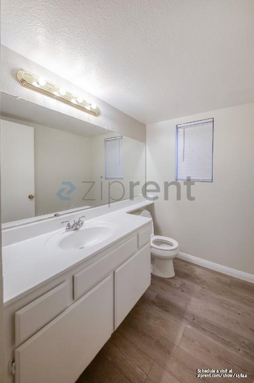 Building Photo - 7855 Green Crest Ct