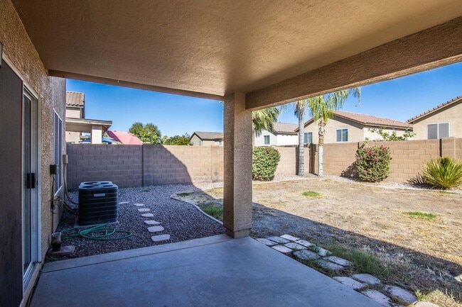Building Photo - FANTASTIC 4BED/3 BATH SAN TAN HOME in RANCHO BELLA VISTA