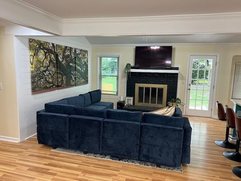 Building Photo - 2117 Chancellory Ln