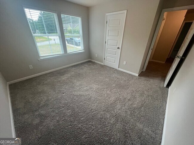 Building Photo - 50 Crabapple Ridge Dr