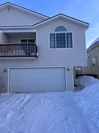 Building Photo - 8443 Moorland St