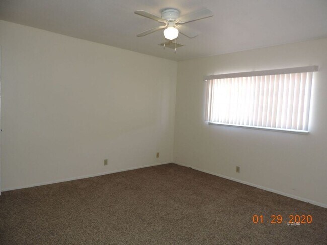 Building Photo - 600 W Graaf Ave