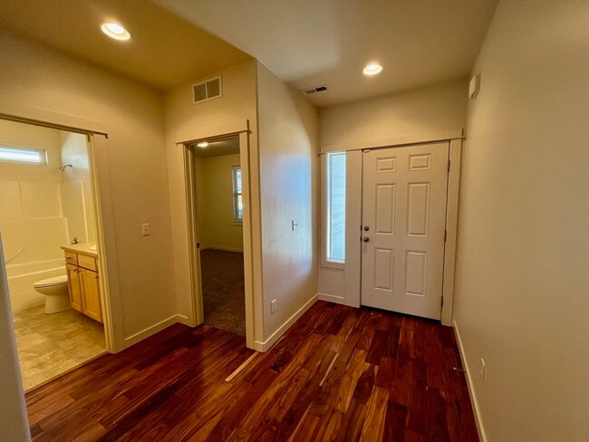 Building Photo - 120 S Voyage Ave
