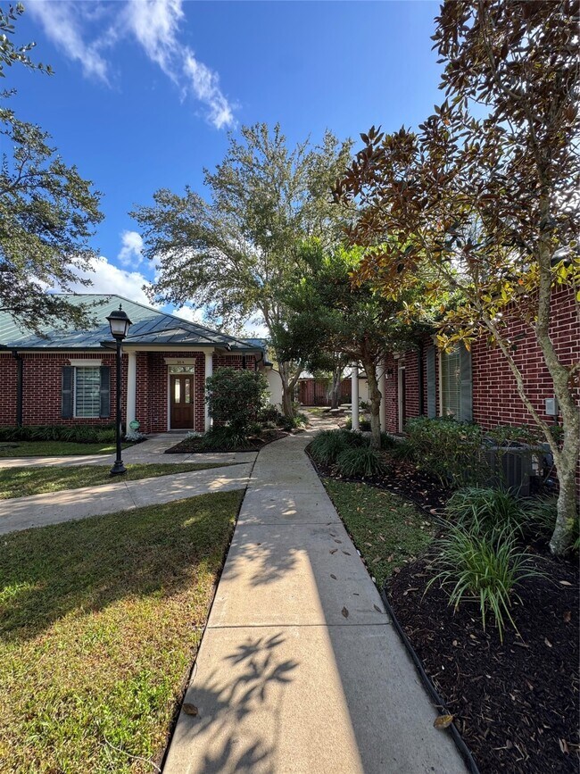 Building Photo - 4501 Cartwright Rd