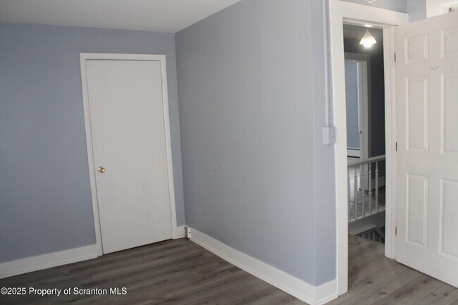 Building Photo - 1507 Luzerne St