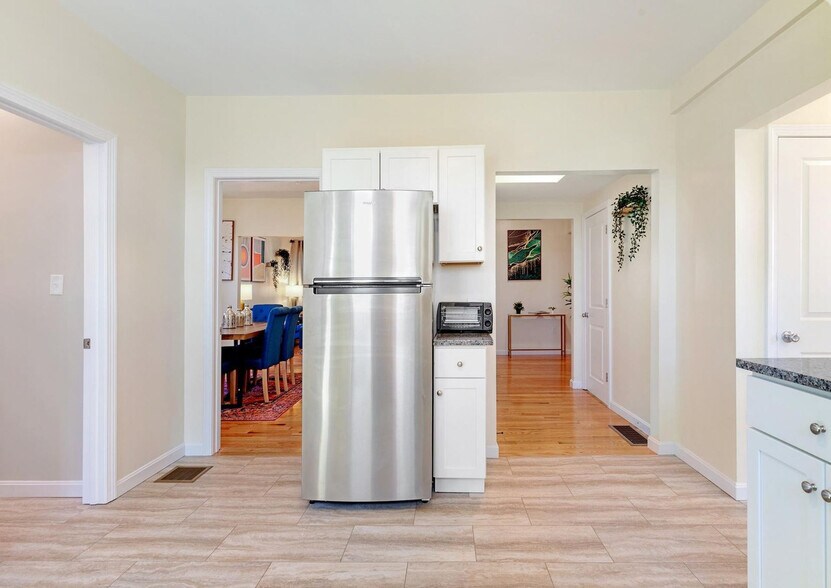 Building Photo - 12 Hubbardston Rd