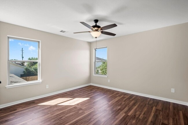 Building Photo - 29515 Legends Line Dr