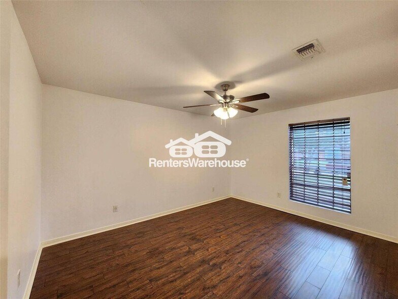 Building Photo - 1322 Valley Landing Dr