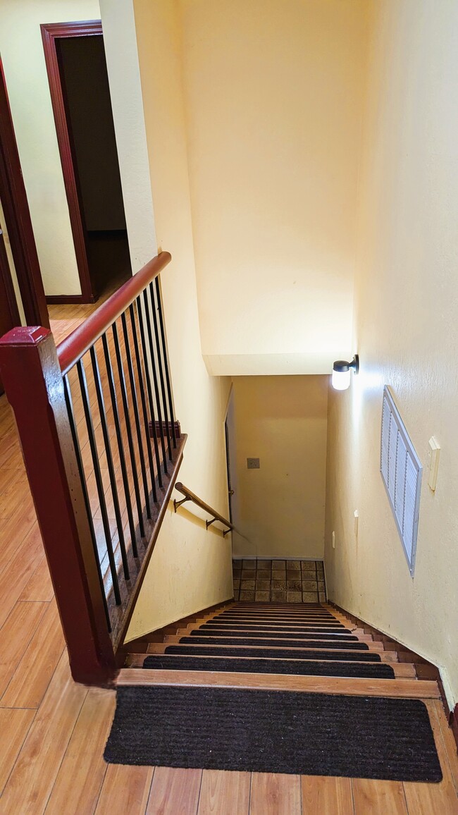 Building Photo - 18 Roemer Way