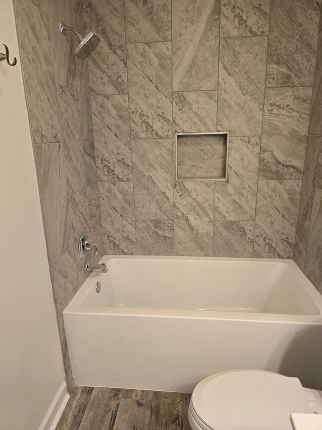 Building Photo - Residential Home Located in Vermillion with 3BR/2.5BA