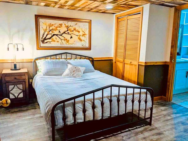 Building Photo - 140 Paquette Cir