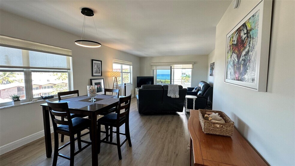 Building Photo - 1630 N Ocean Blvd