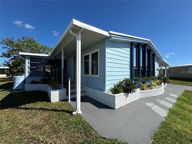 Building Photo - 307 Outrigger Pl