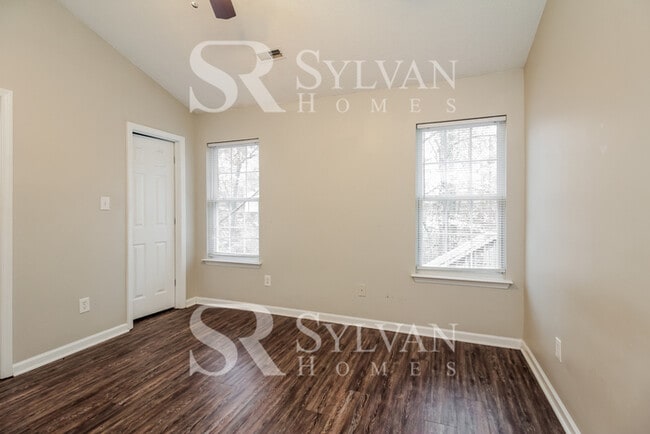 Building Photo - Lease today! No extra charge for contentme...