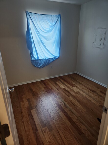 Building Photo - 14 S Indian Valley Ct