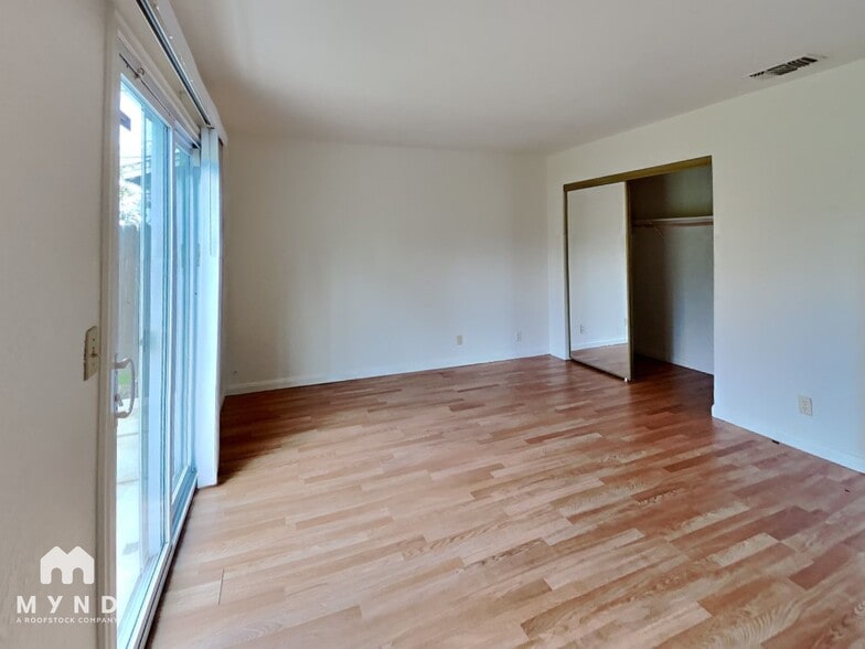 Building Photo - 8055 Wagon Trail Way