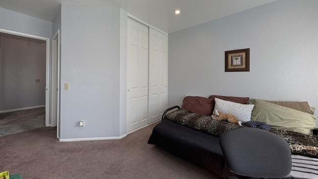 Building Photo - 831 Carlton Privado