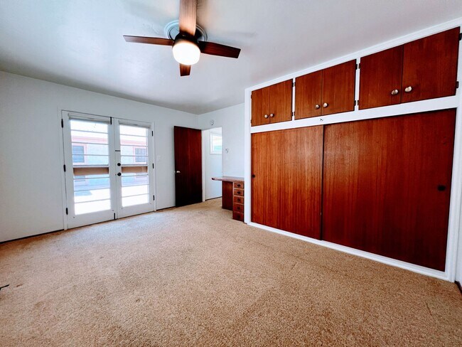 Building Photo - 3 Bed, 2 Bath, 2 Car Garage with Ocean Vie...