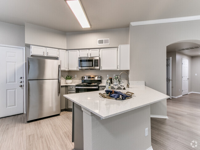 2BR - Large - Renovated Kitchen