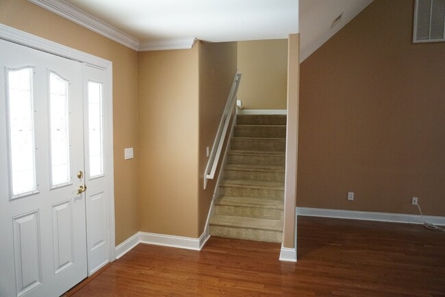 Building Photo - 1020 Ringlet Ct