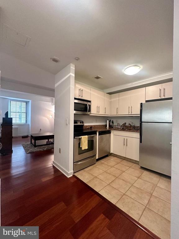 Building Photo - 219 S 18th St