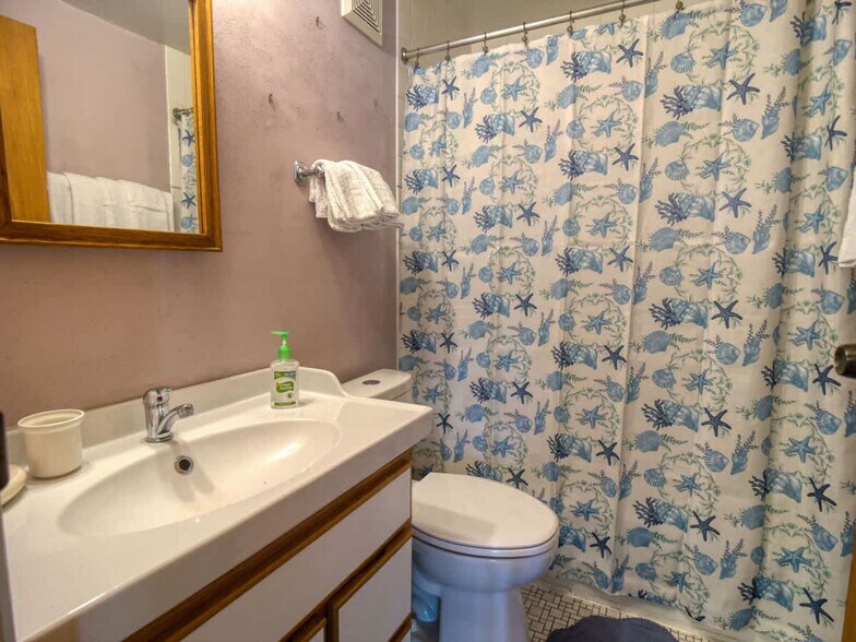 Building Photo - 24304 N Patuxent Beach Rd