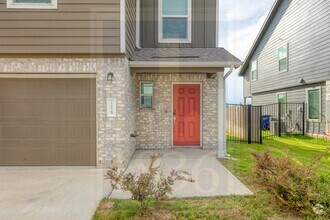 Building Photo - 7212 Sparkling Light Dr