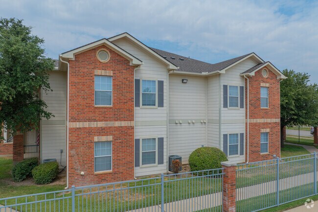 Building Photo - Enclave at Parkview
