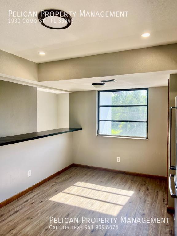 Building Photo - 1930 Como St