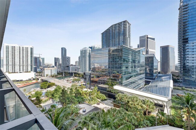 Building Photo - 88 SW 7th St