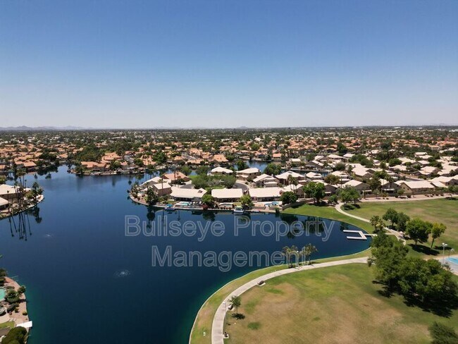 Building Photo - 809 S Lagoon Dr