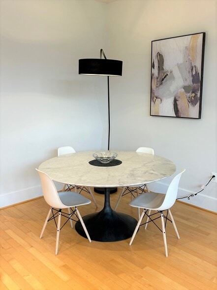 Building Photo - 2117 10th St NW