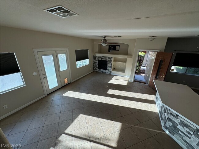 Building Photo - 6740 Lavender Lilly Ln