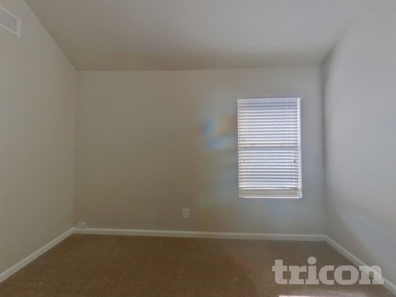 Building Photo - 64 Ledford Way