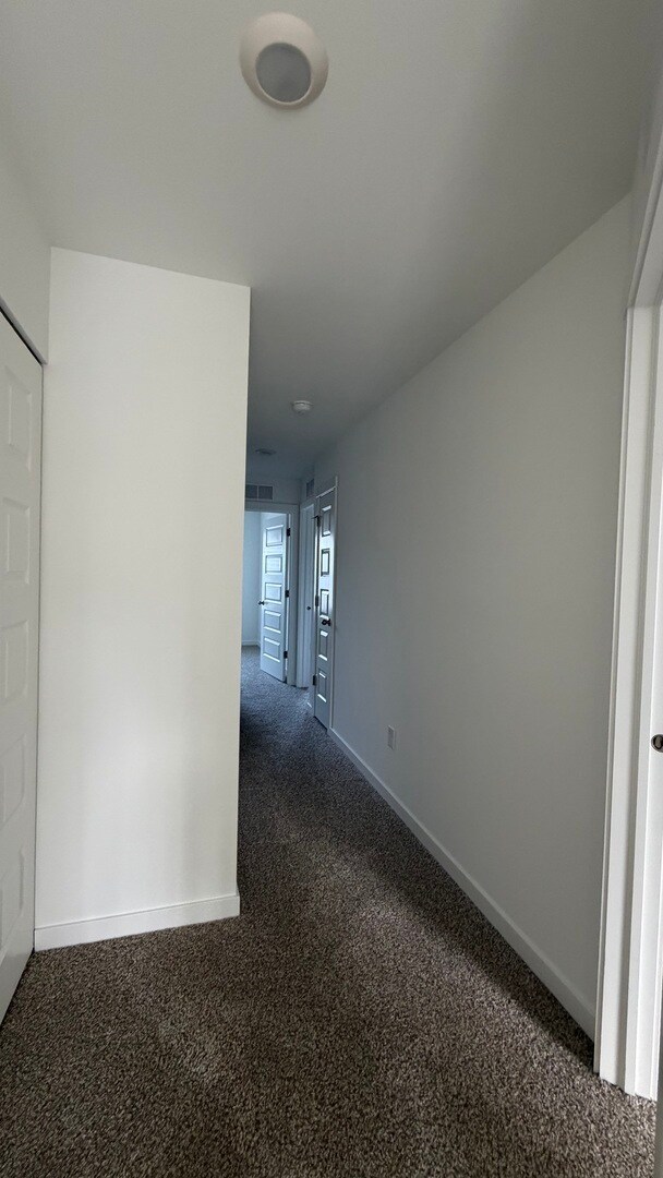 Building Photo - 2637 Santa Fe Drive