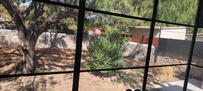 Building Photo - 118 St Andrews Dr