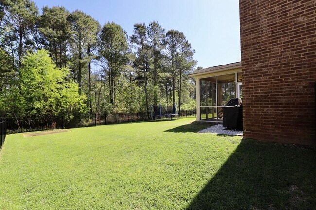 Building Photo - 545 Curlew Cir