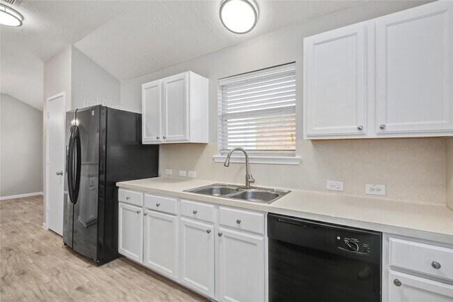 Building Photo - 10818 Elgar Ln