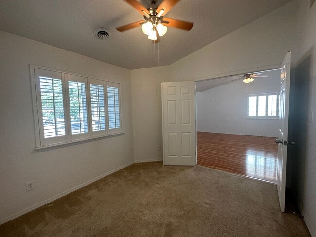 Building Photo - 4115 Azalea St