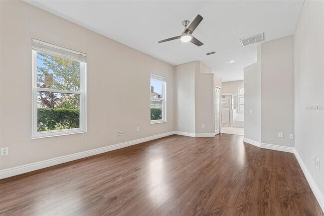 Building Photo - 25946 Buckthorn Ave