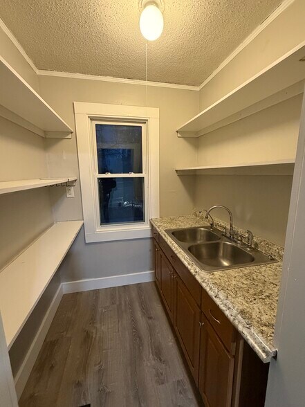 Building Photo - 99 Ridge St