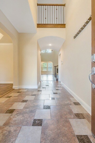 Building Photo - 22 Garden Path Pl