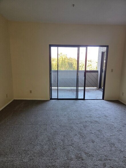 Building Photo - 1256 Stanhope Ln