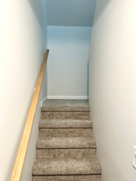 Staircase to Master BR - 10 Devon Ter