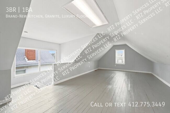 Building Photo - 2412 Grandview Ave