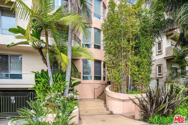 Building Photo - 2111 S Beverly Glen Blvd